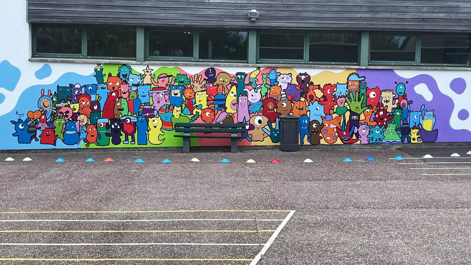 Fresque collective à l’école Maës de Lens - Cité Éducative de Lens - Hauts-de-France ©Kiwano